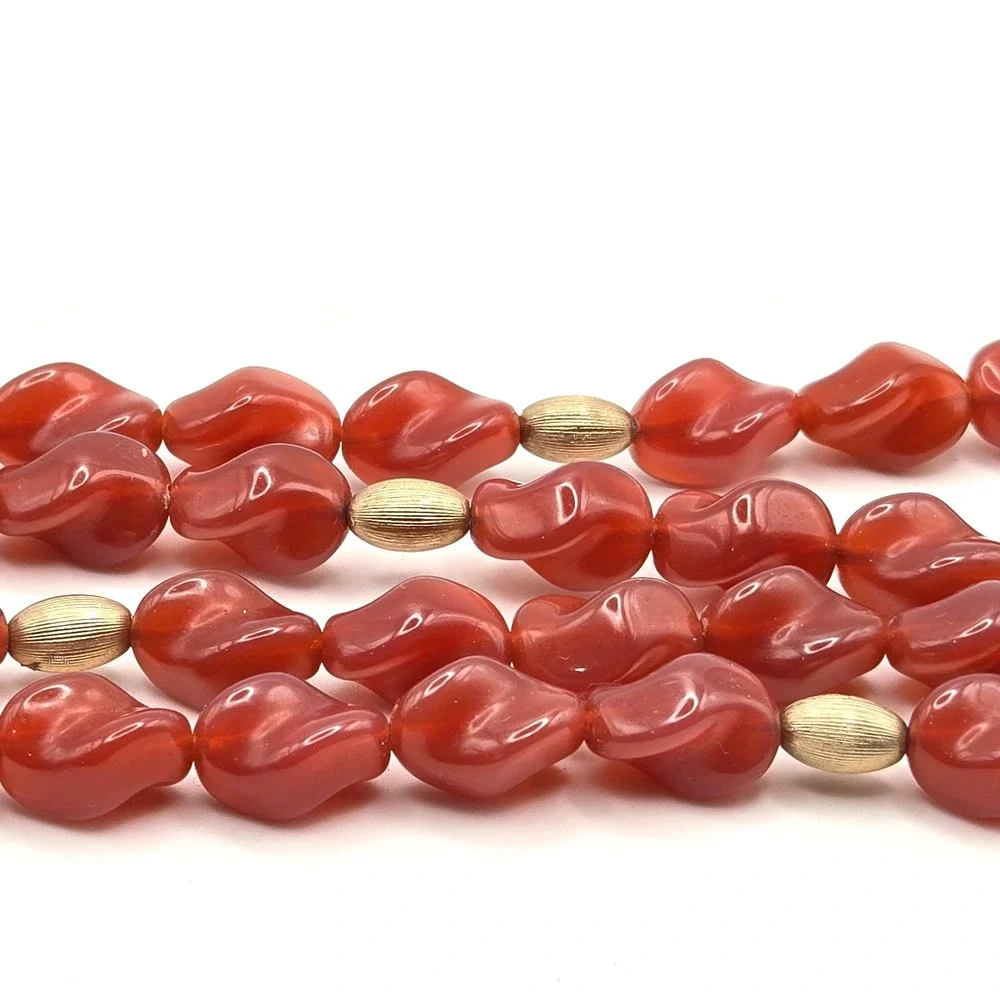 Vintage Coral Red Lucite Twisted Nugget Bead Necklace 32